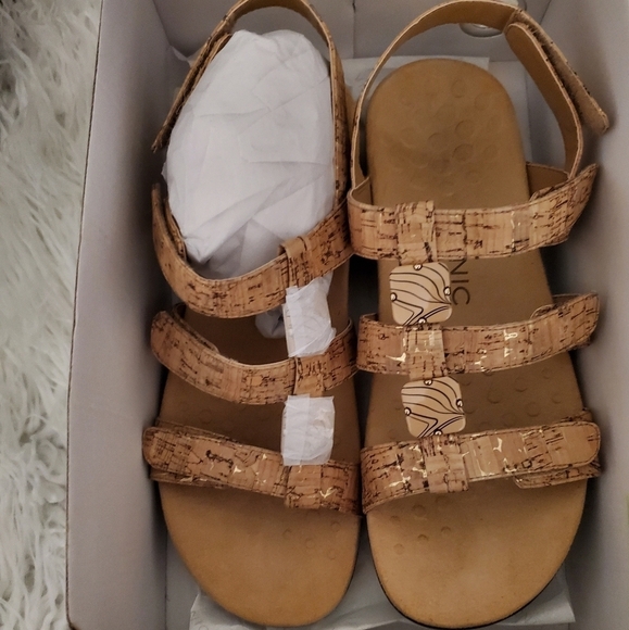 New Vionic Amber Adjustable Sandals - Picture 7 of 7